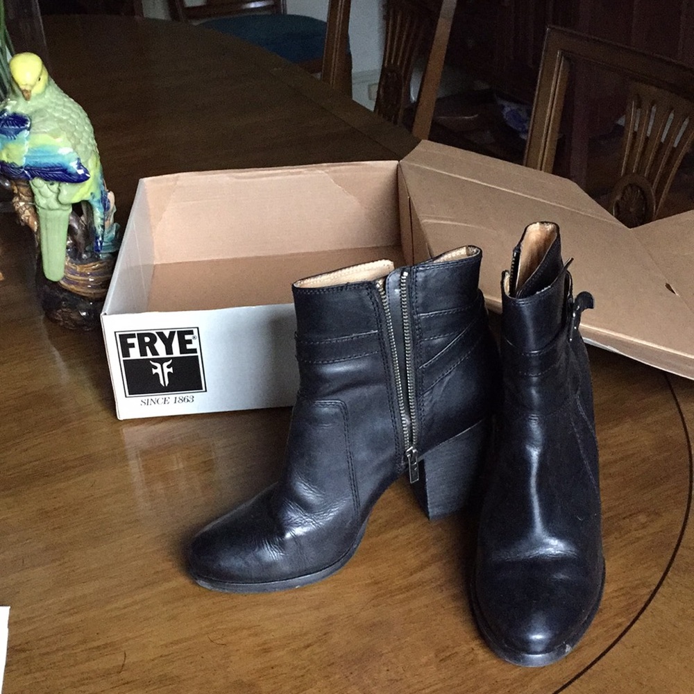 Frye Patty Leather Riding Boots 9M Black